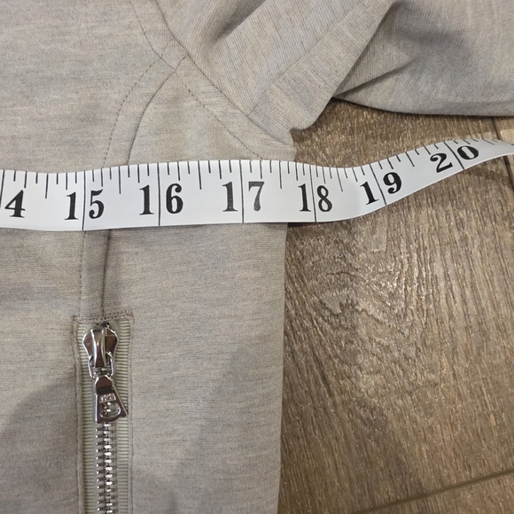 Kit And Ace Triumph Moto Style Crop Jacket In Light Grey (Retails $295) - Picture 4 of 7